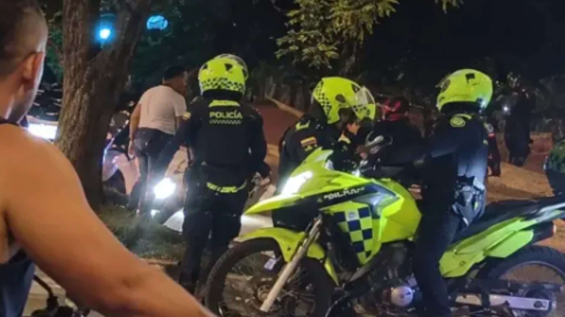 Atentado con granada contra un grupo de policías en Cali dejó cinco uniformados heridos