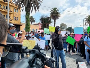 Un grupo de manifestantes se