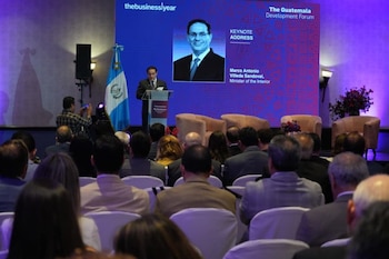 El Ministerio de Gobernación presentó su estrategia institucional con el objetivo de brindar certeza jurídica a las empresas privadas.