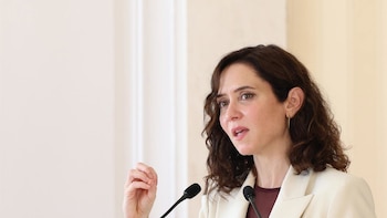 Ayuso acusa al Gobierno de practicar un "infierno fiscal" a los autónomos para recaudar "a marchas forzadas"