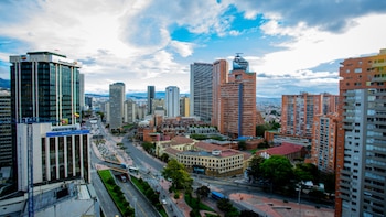 Bogotá enfrenta ráfagas inusuales y un descenso repentino de temperatura: esto explicó el Idiger