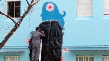 La Maternidad del Piñero sigue