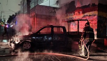 El vehículo oficial quedó completamente