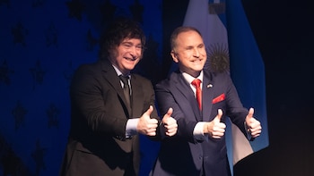 Javier Milei participó de la celebración por el Día de la Independencia en la Embajada de EEUU y recibió otro respaldo del gobierno de Trump