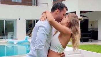 Julieta Puente junto a su