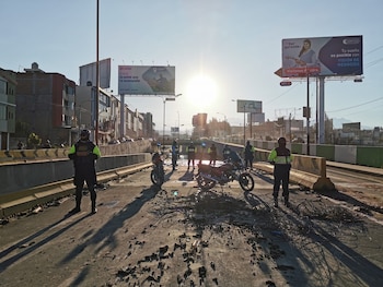Bypass en construcción queda destrozado tras paso del huaico en Arequipa