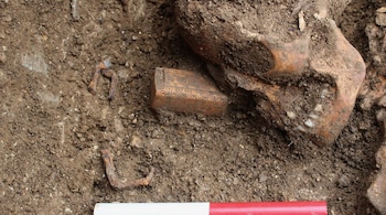 La tumba contenía los restos