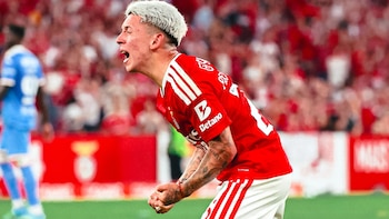 El golazo a lo Messi de Gianluca Prestianni con el que selló la remontada del Benfica