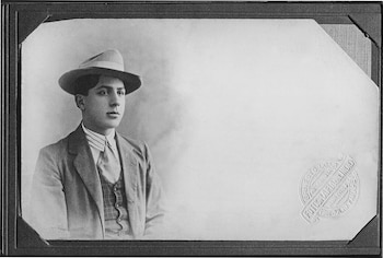 El joven Carlos Gardel en