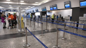 El vuelo AA2667 debía llegar