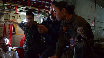 El ministro de Defensa Luis