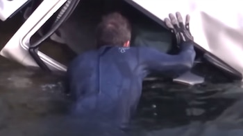 El oficial Jonathan Wiese, formado