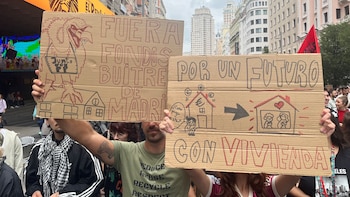 El problema de la vivienda inunda Madrid de llamamientos a la huelga general y proclamas contra los fondos buitre en una manifestación histórica: “Vamos a dar guerra hasta que nos escuchen”