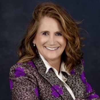 “Mi libro es producto de veintitrés años de experiencia en juntas directivas, y la idea es que te da muchos tips para actuar de la mejor manera como miembro de junta”, explicó Rodríguez.