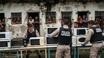 Ministerio de Justicia y Paz de Costa Rica retira 263 microondas de las cárceles y endurece control de alimentos para frenar ingreso de drogas