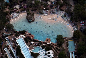 Un hombre demanda a Walt