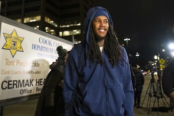 Darien Harris, condenado por un asesinato en 2011, presentó una demanda contra la ciudad y la policía tras pasar más de una década encarcelado injustamente. (Tyler Pasciak LaRiviere/Chicago Sun-Times vía AP)