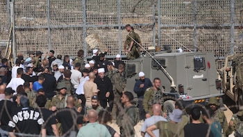 Herido un palestino tras un ataque israelí en la periferia de la capital de Siria