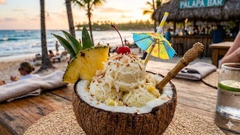 Helado de piña colada: un postre refrescante, con un toque tropical