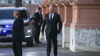 Con la participación de Sturzenegger, la mesa política ajusta la agenda legislativa y ordena la comunicación de los proyectos
