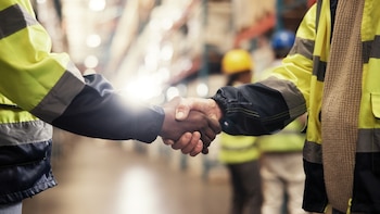 Comunicación: la habilidad que define a un gran comprador