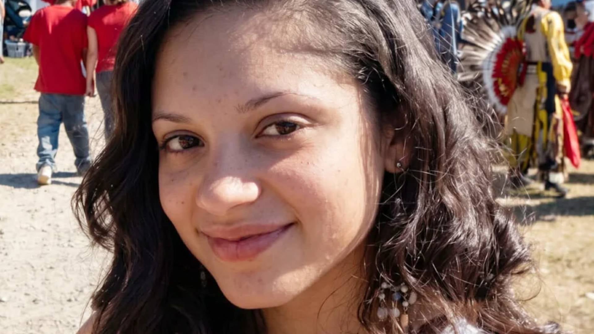 La compañera de vivienda encontró el cuerpo de la estudiante de 19 años al regresar al apartamento en septiembre de 2012. (Facebook)