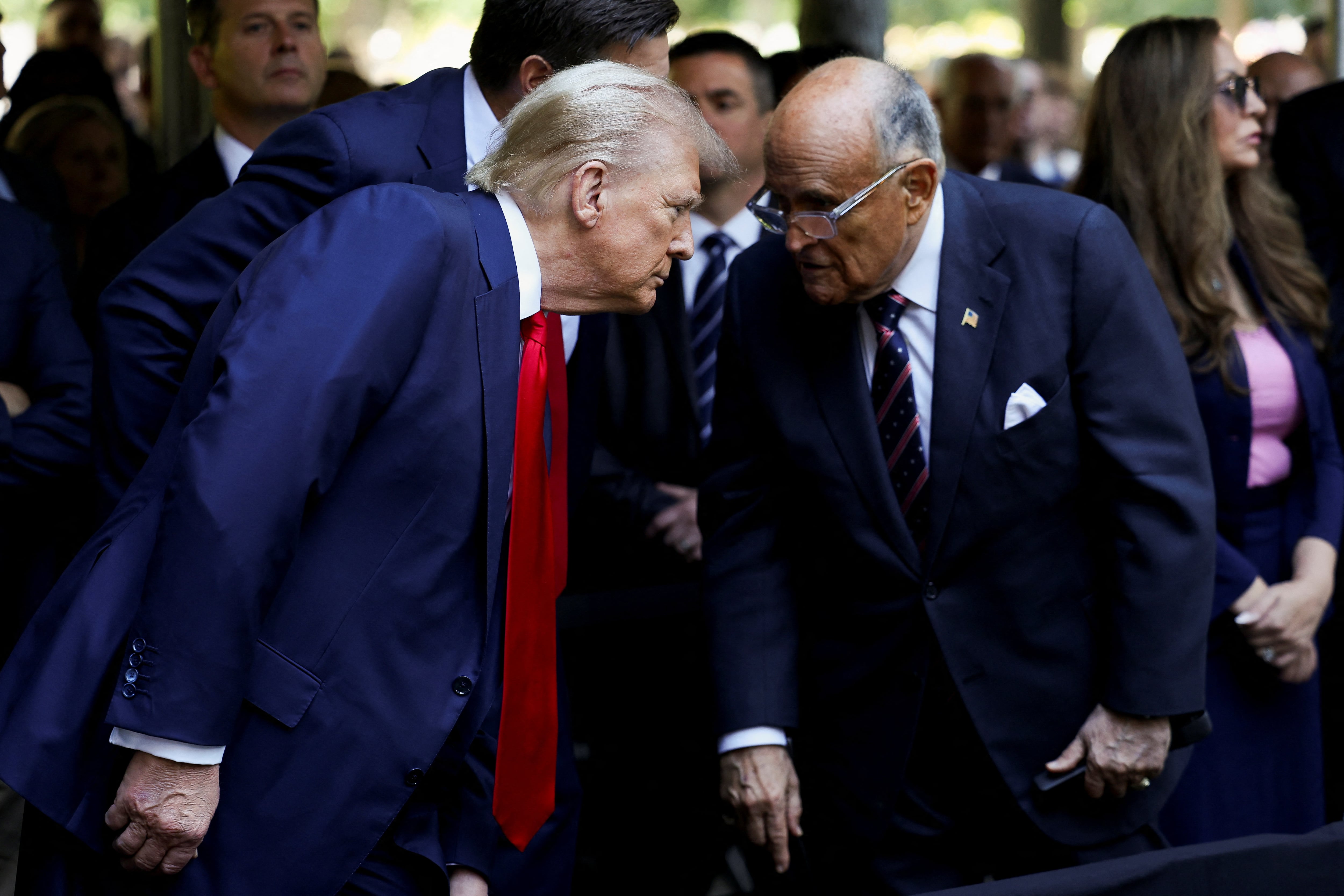 La historia personal de Andrew Giuliani está marcada por la influencia de su padre, el exalcalde de Nueva York, y el apoyo constante de Trump en momentos clave (REUTERS/Mike Segar)