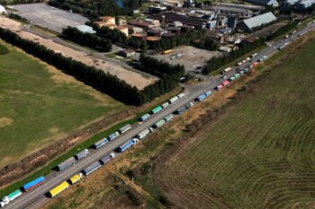 Crece el malestar en el campo contra Milei por la suba de las retenciones a la soja - Image 3