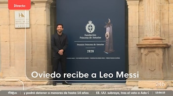 Messi llega al Hotel de la Reconquista para los Premios Princesa de Asturias (RTVE).
