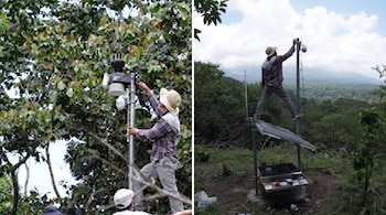 Dos fotos: persona con sombrero ajusta estación meteorológica en poste, rodeada de árboles. La otra muestra la estación con panel solar en paisaje montañoso.