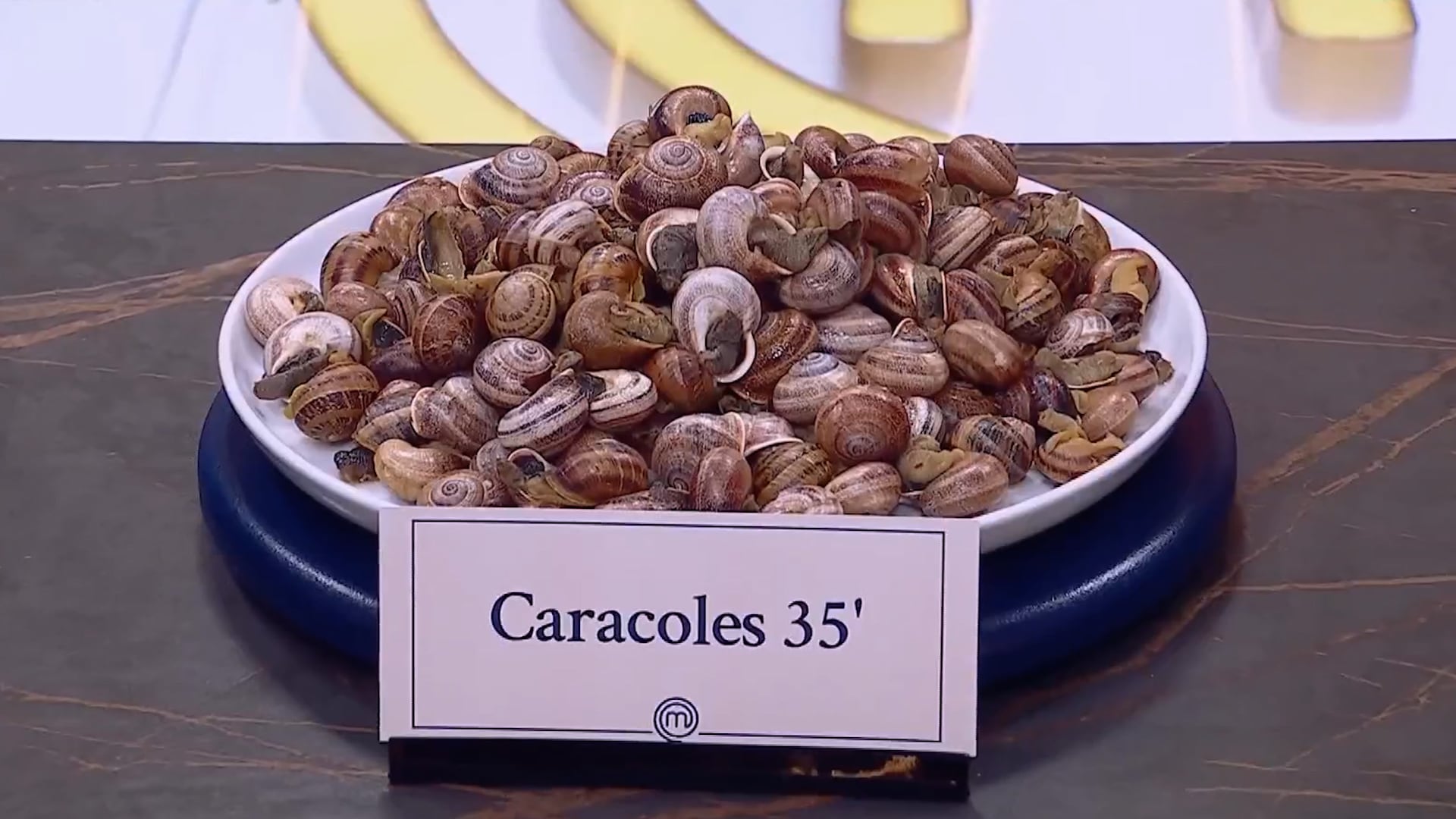 Un mercado relámpago de tres minutos para elegir guarniciones añadió máxima tensión, y el jurado destacó el peso decisivo de la gestión del tiempo en la prueba