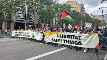 270 personas marchan en Barcelona en apoyo a los activistas de la Flotilla, según el Ayuntamiento