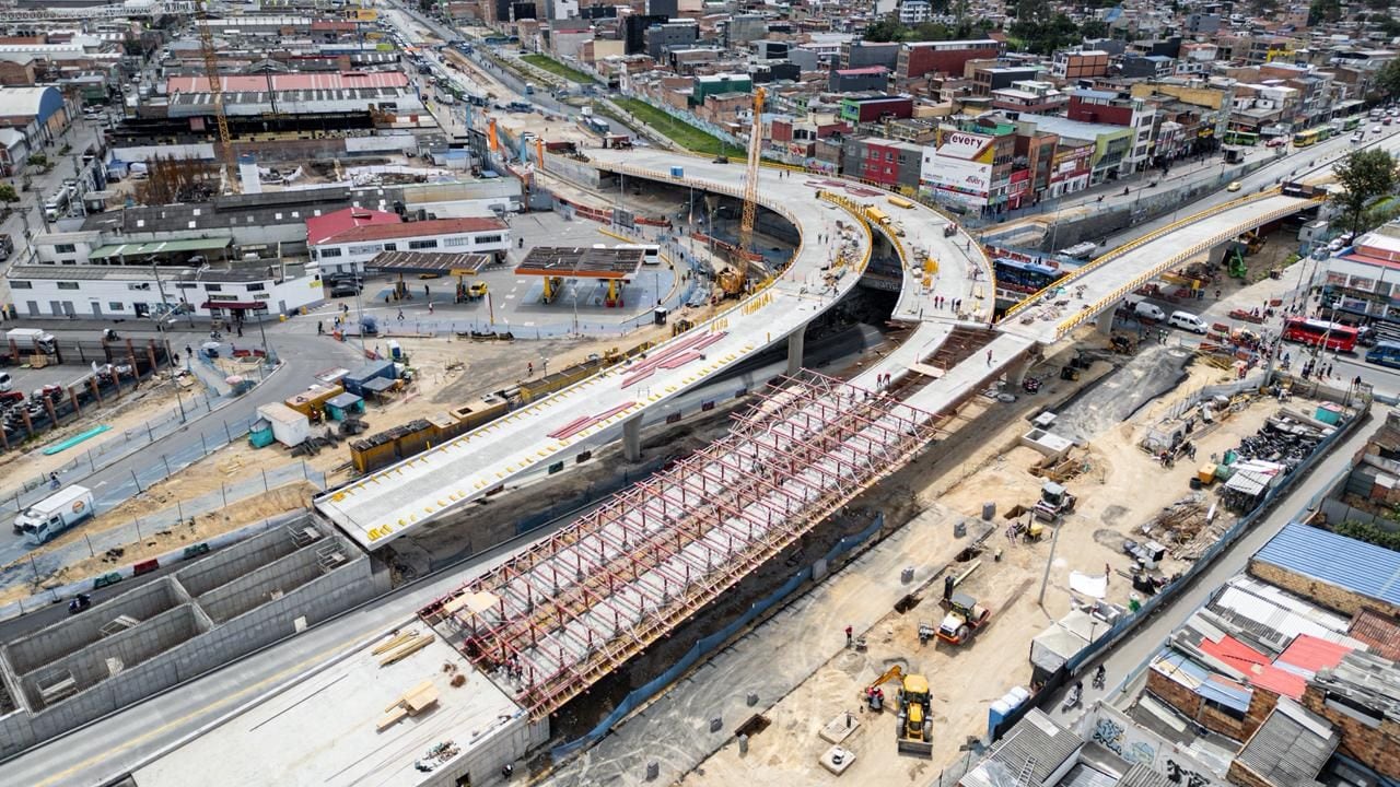El puente de Venecia en Bogotá registra un avance del 87%, acelerando la ejecución según el IDU y prevé estar habilitado en diciembre de 2026 - crédito IDU