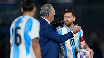 La terminante reflexión de Gustavo Alfaro tras el retiro de Lionel Messi de la selección argentina