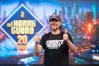 Santiago Segura durante su visita