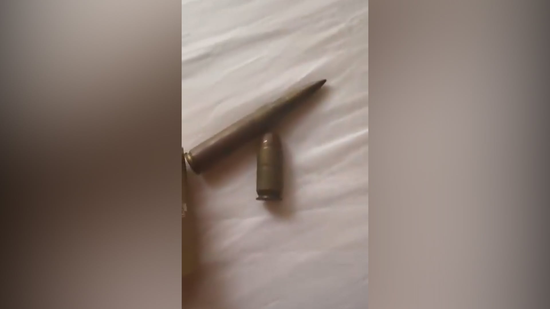 Dos balas, una de fusil FAL y otra de pistola calibre 45, fueron utilizadas como un mensaje intimidatorio