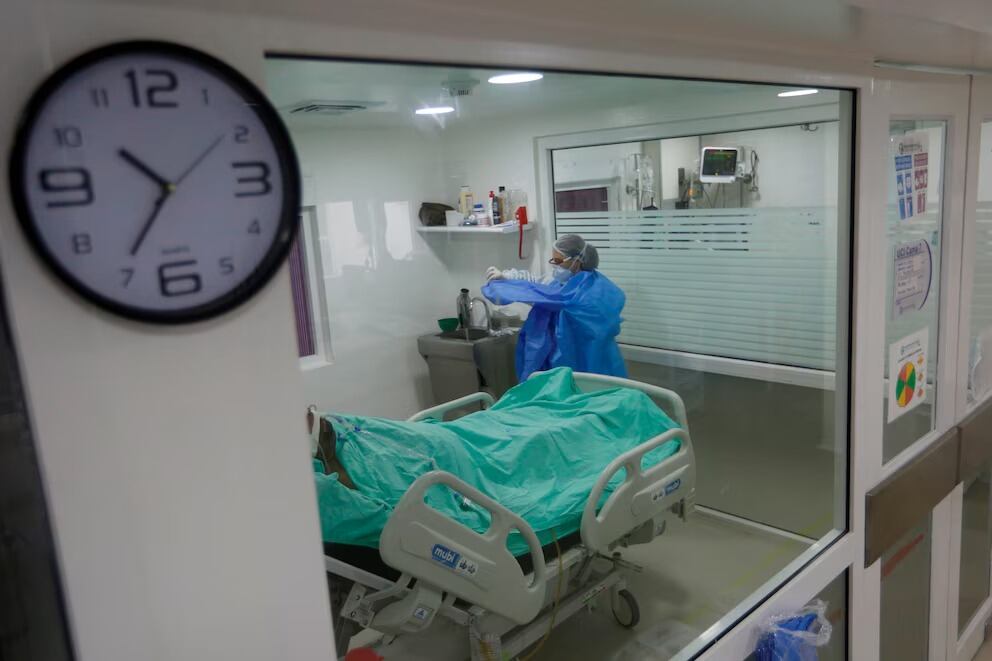 De acuerdo con los familiares de la menor, ha sido traslada de centro médico en más de una ocasión, afectando su recuperación - crédito Ernesto Guzmán/EFE