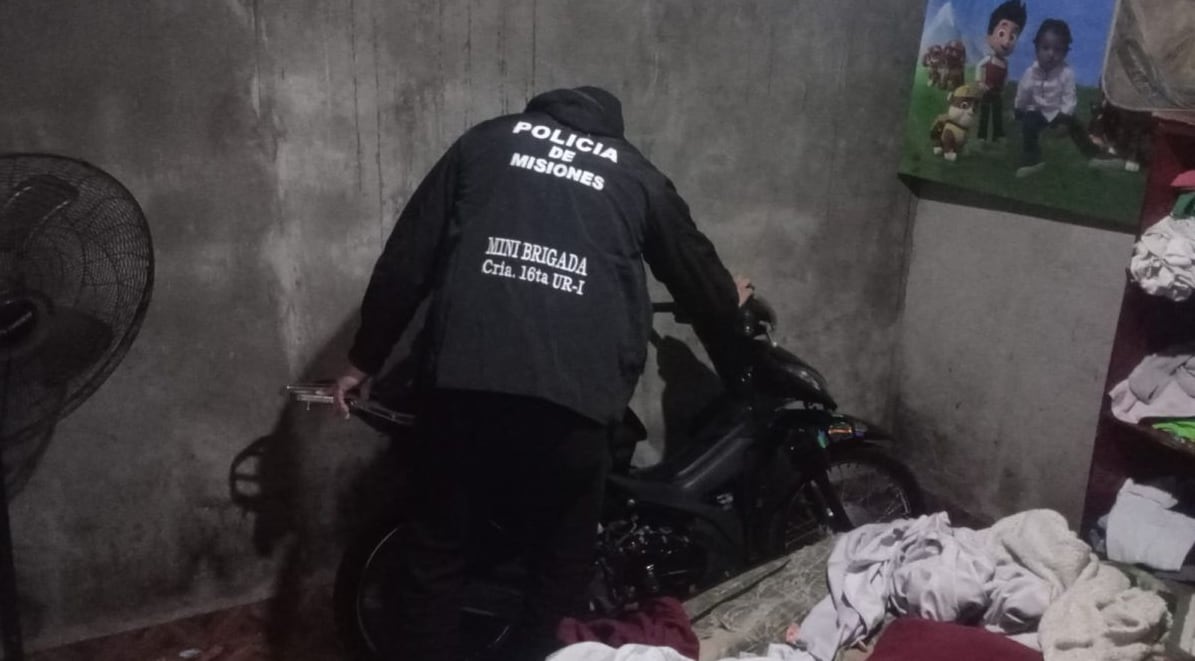 Durante los procedimientos, la Policía secuestró motos, partes de rodados, cascos y otros elementos incorporados a la causa. Gentileza