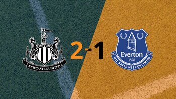 Con doblete de Callum Wilson,