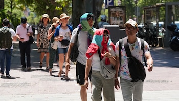 El calor no da respiro este sábado con máximas de 39 ºC en el sur, aunque lloverá en algunas zonas del norte: siete comunidades en alerta