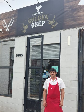 Oyarzún también es carnicero en