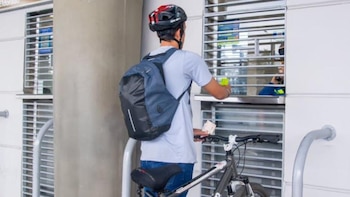 TransMilenio otorgará pasajes gratis a usuarios frecuentes de TransMiBici en Bogotá: así puede obtenerlos