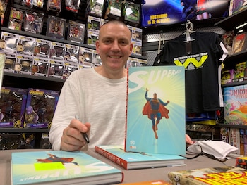 El dibujante escocés Frank Quitely,