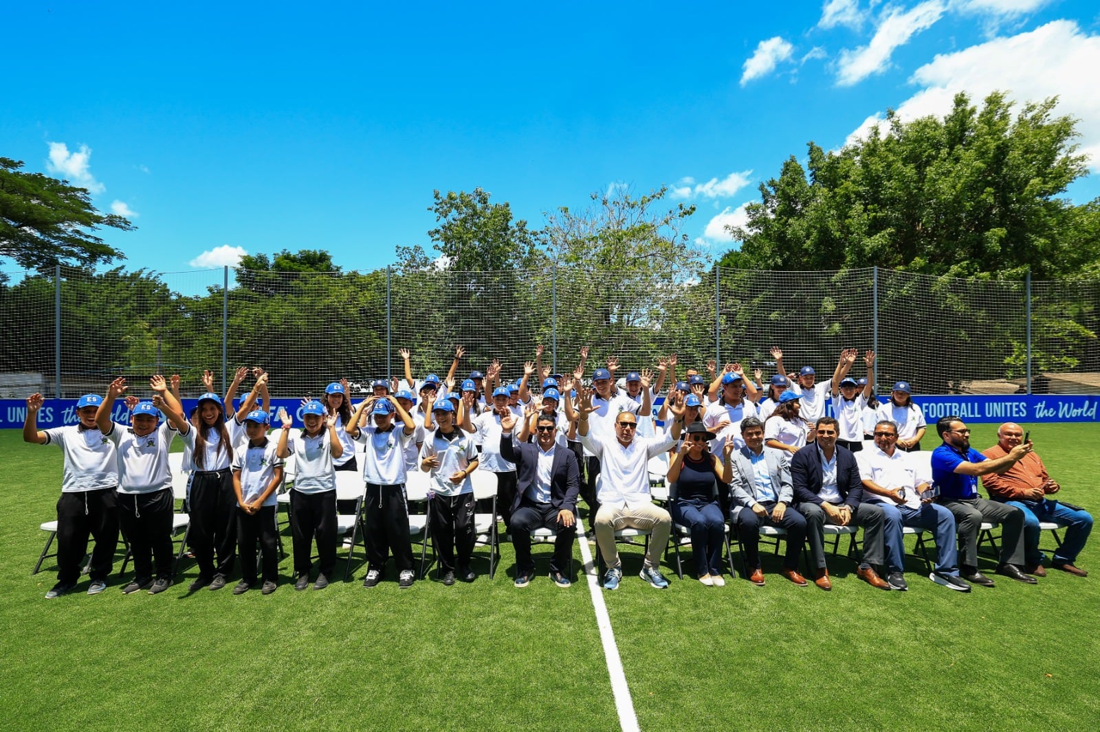 Los 1,308 alumnos del centro educativo de Santa Ana tendrán acceso a una infraestructura deportiva para la práctica del fútbol./ (FESFUT)