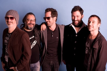 Con la producción artística