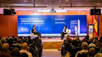 Aznar lamenta la "falta de