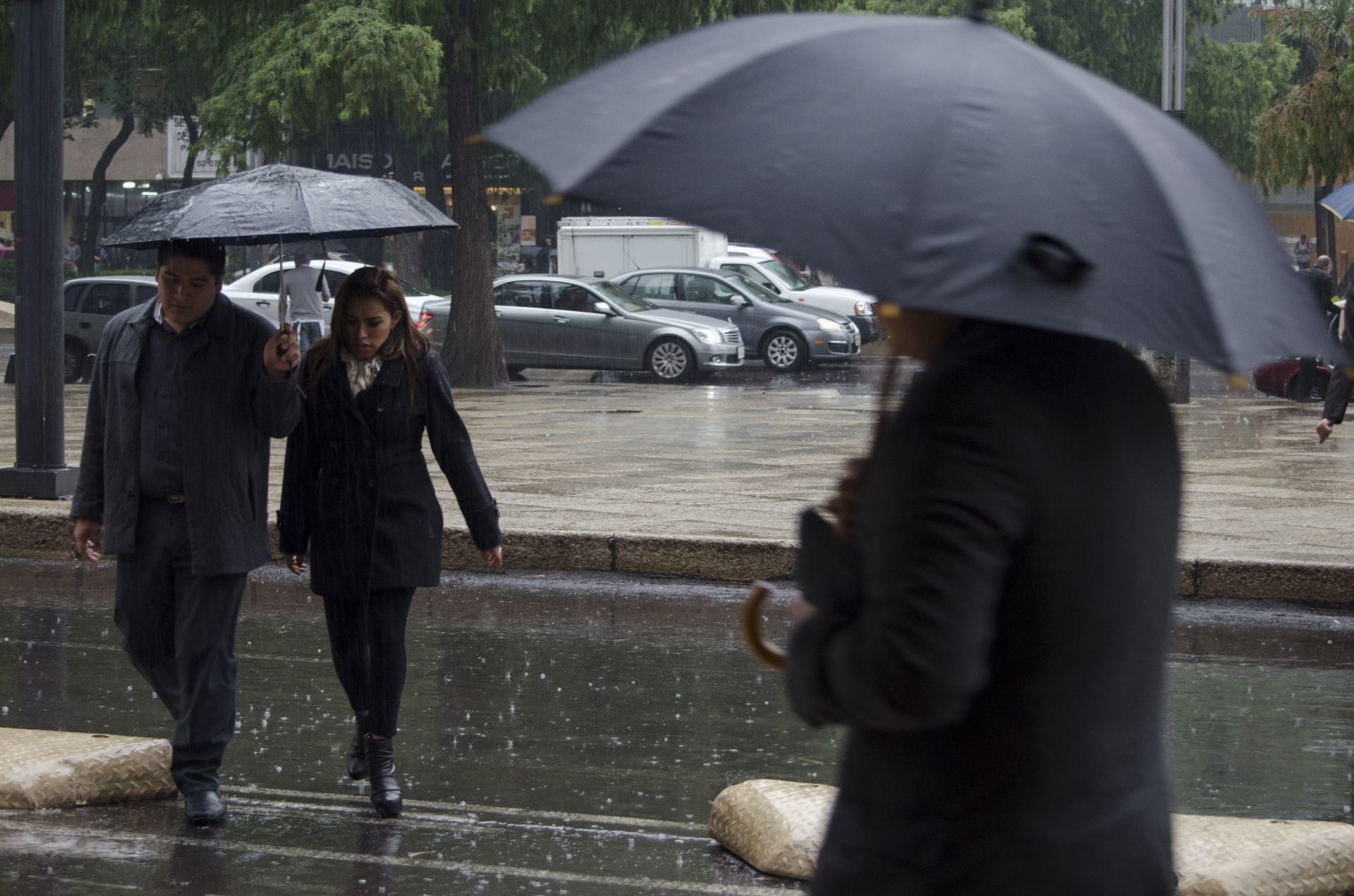 El SMN indicó que se esperan lloviznas durante la tarde y la noche (FOTO:CUARTOSCURO)