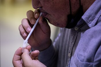 Las autoridades sanitarias continúan implementando