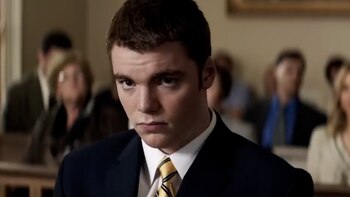 Gabriel Basso en el papel