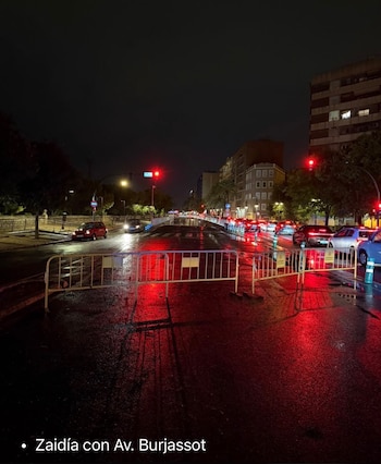 Los túneles permanecen cerrados por motivos de seguridad. (@policialocalvlC/X)